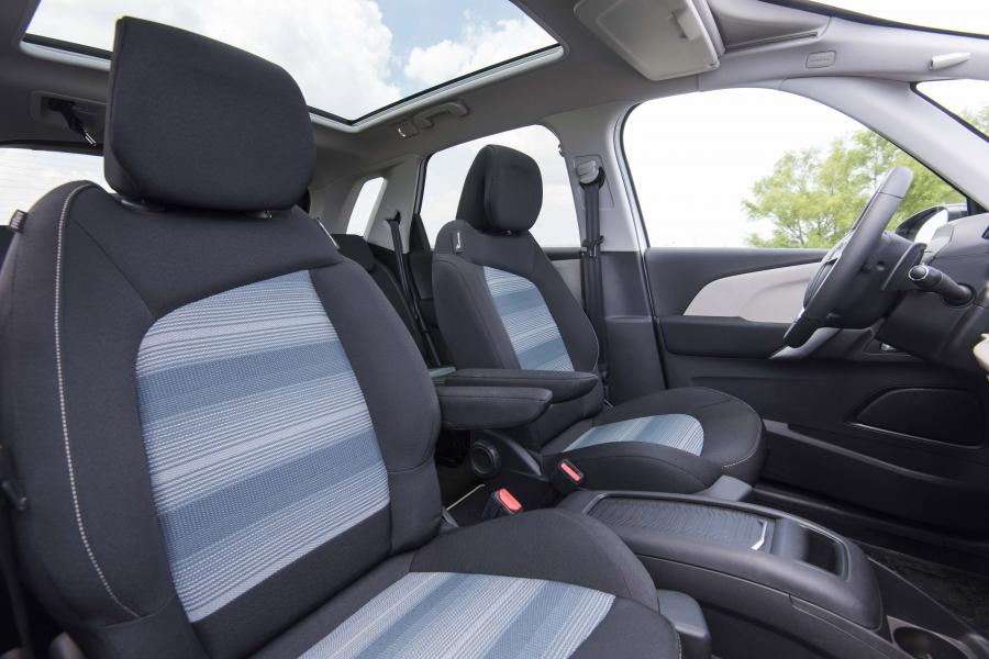 Интерьер Citroen C4 Spacetourer Rip Curl 2019 года  (AR) (фото 10 из 12)